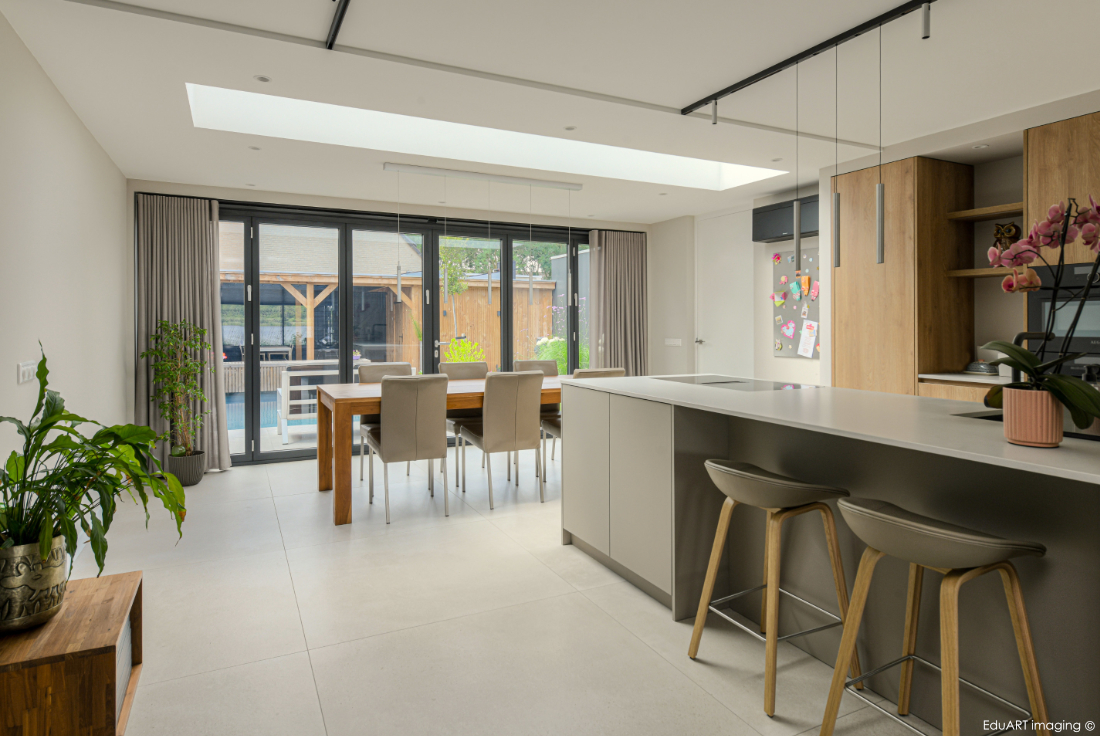 Renovatie, aanbouw en dakopbouw jaren '90 woning - lab-R