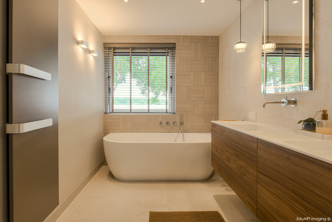 Renovatie, aanbouw en dakopbouw jaren '90 woning - lab-R