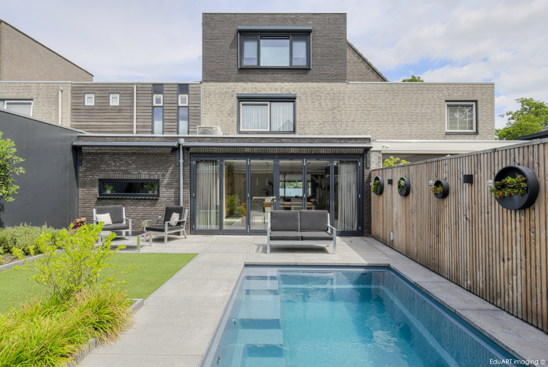 Renovatie, aanbouw en dakopbouw jaren '90 woning - lab-R