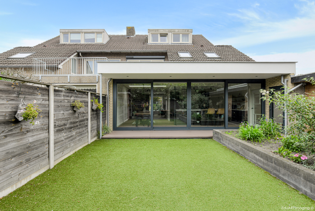Verbouwing, herindeling en aanbouw jaren '70 woning - lab-R