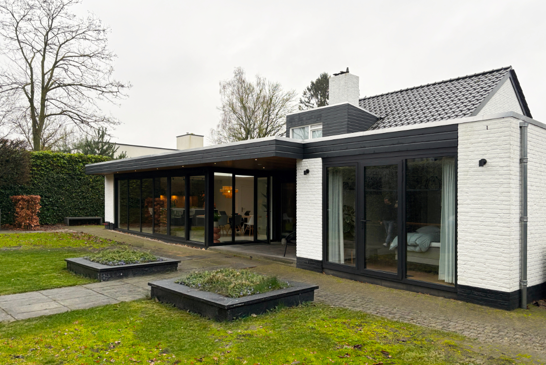 Verbouwing, herindeling van keuken naar leefkeuken jaren '70 villa - lab-R