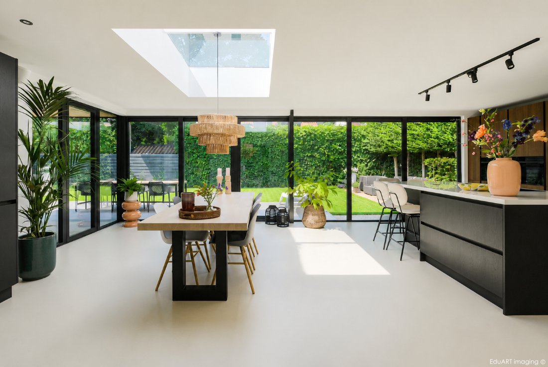 Verbouwing, herindeling van keuken naar leefkeuken jaren '70 villa - lab-R Verbouwing, herindeling van keuken naar leefkeuken jaren '70 villa - lab-R