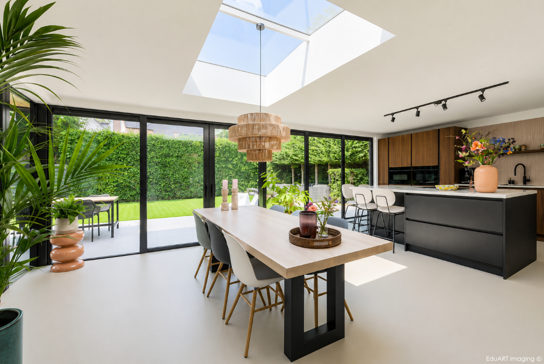 Verbouwing, herindeling van keuken naar leefkeuken jaren '70 villa - lab-R